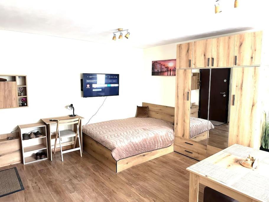 Green Park Apartment - Brand New Studio! 鲁塞 外观 照片