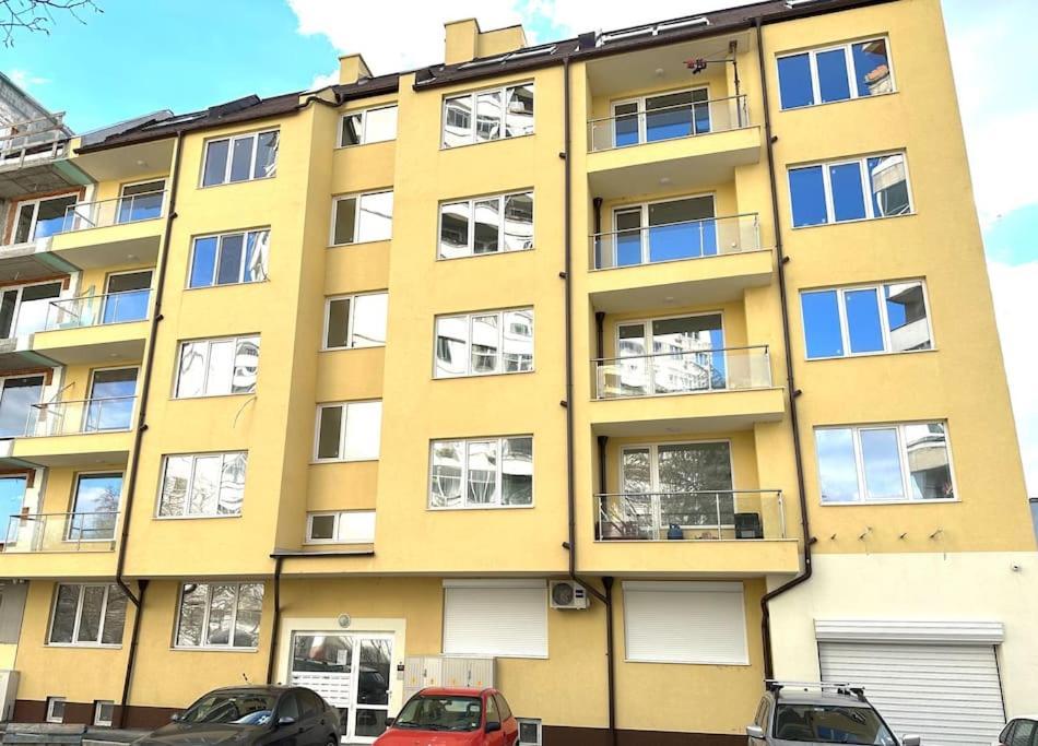 Green Park Apartment - Brand New Studio! 鲁塞 外观 照片